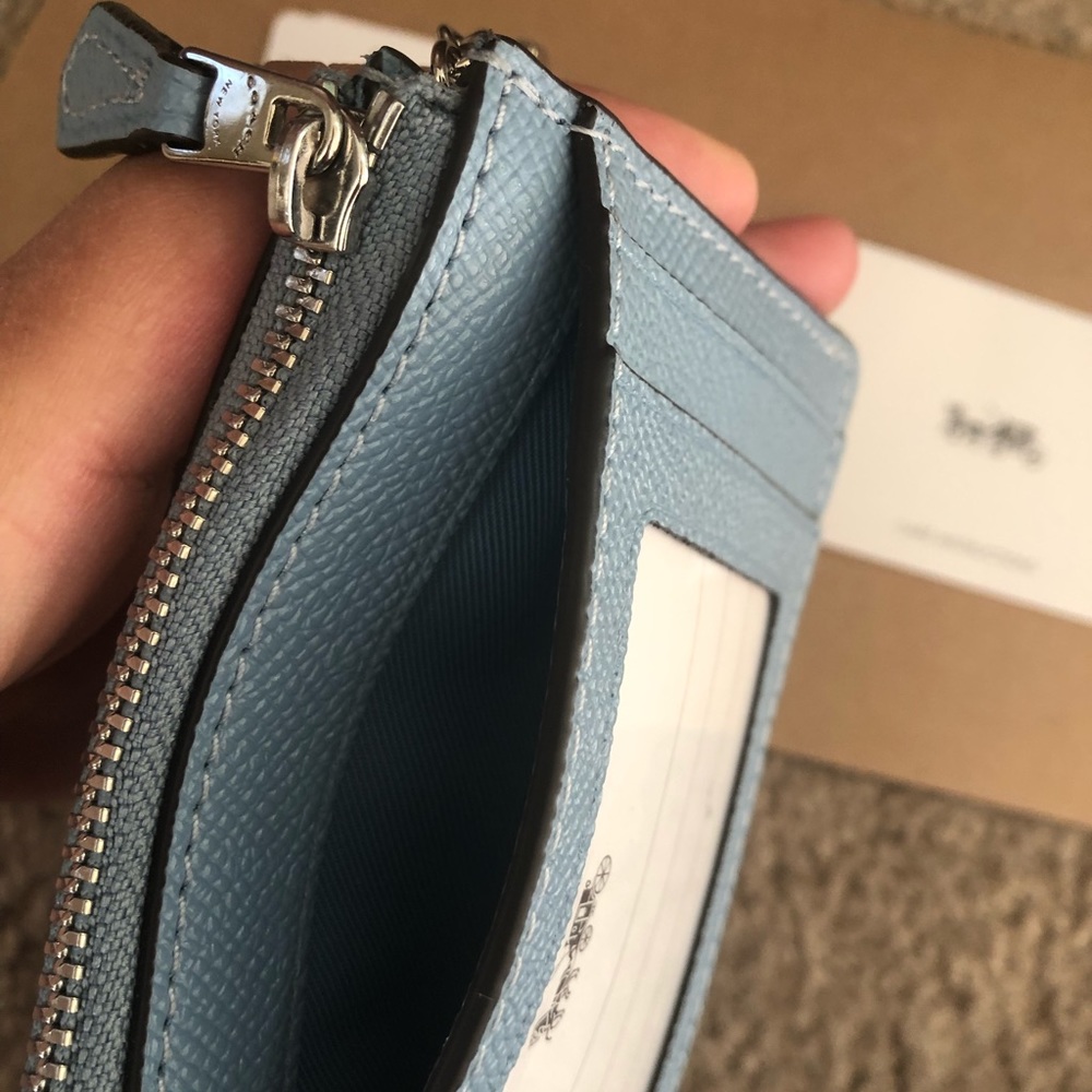 LAST ONE! šš Coach Leather Card ID Holder - Picture 4 of 5